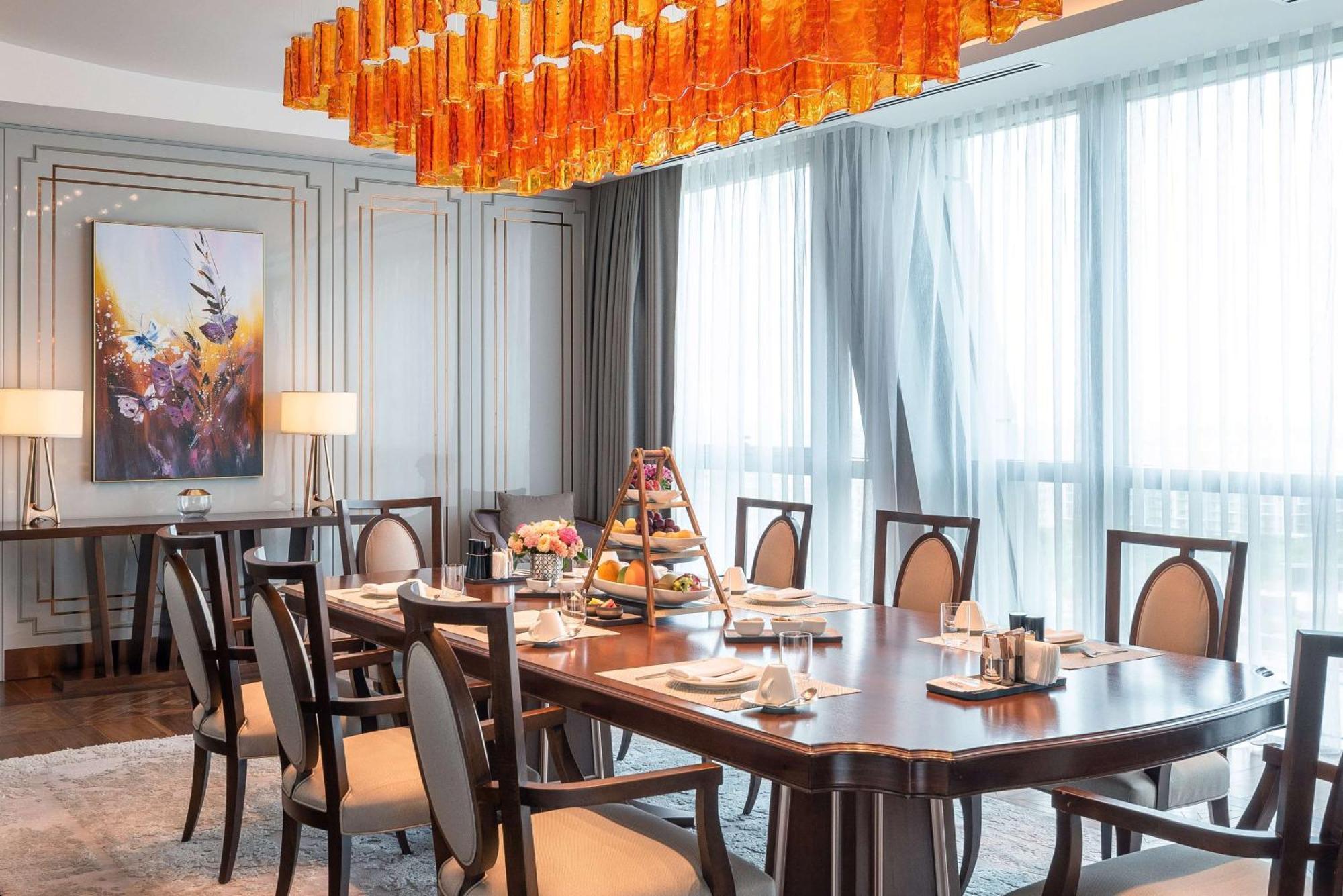 Hilton Tashkent City Eksteriør bilde Dining room